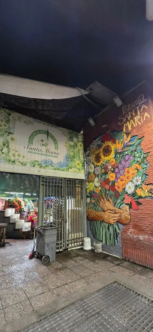 Pérgola de las Flores