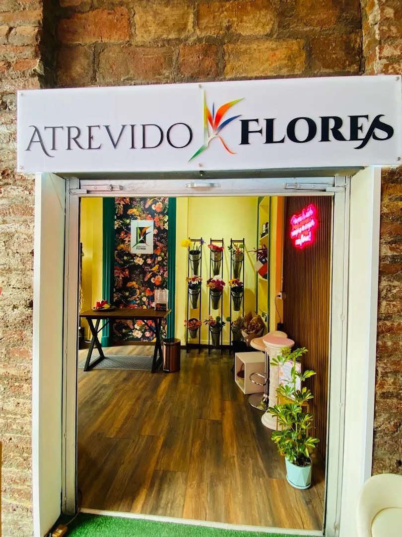 Atrevido Flores
