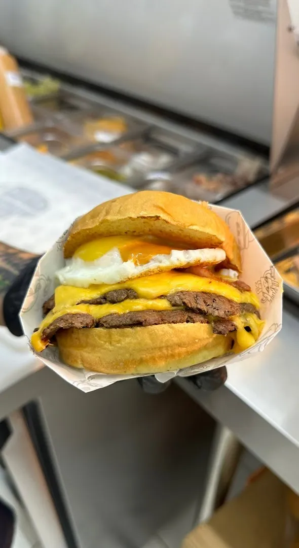Smash And Crunch Burgers