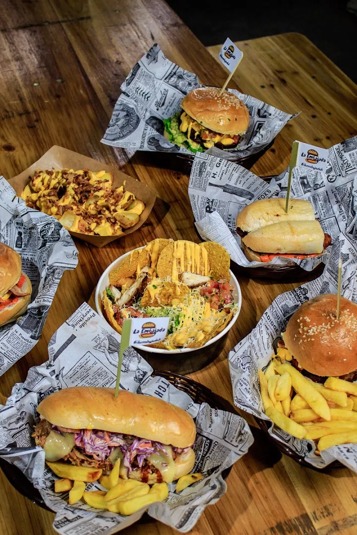 La Embajada Burger