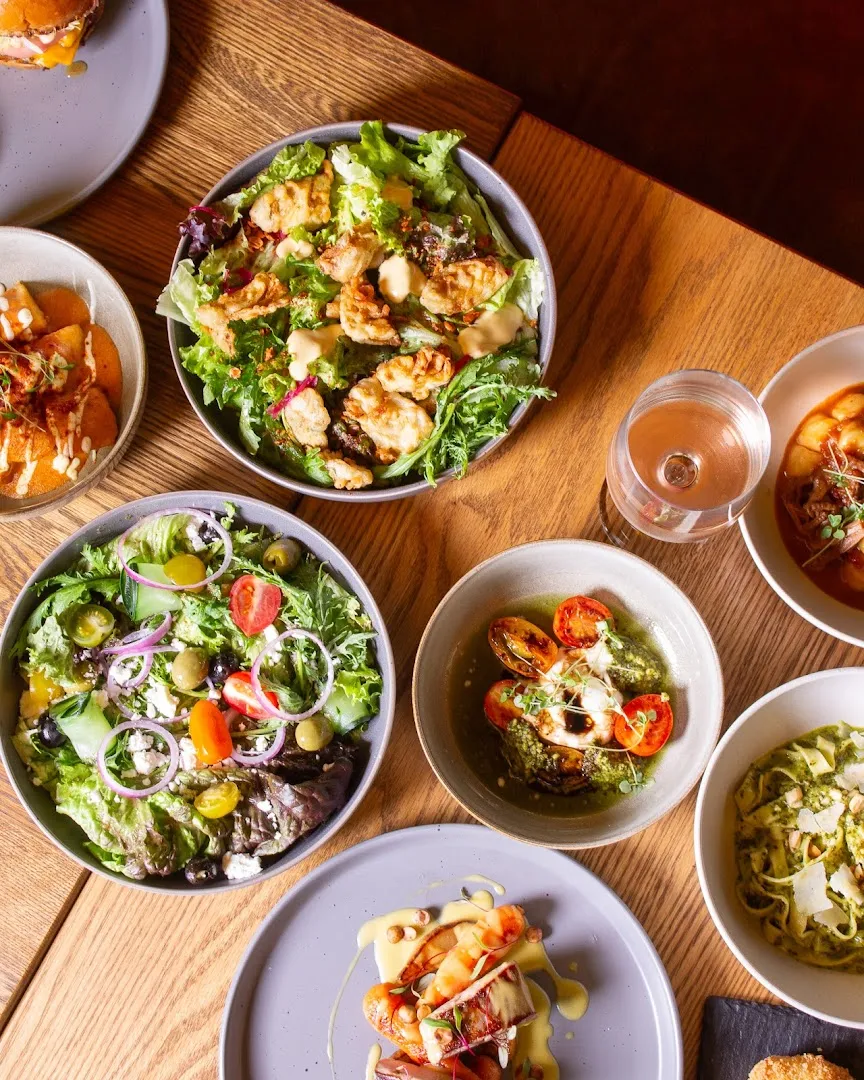 Delfina Bistro