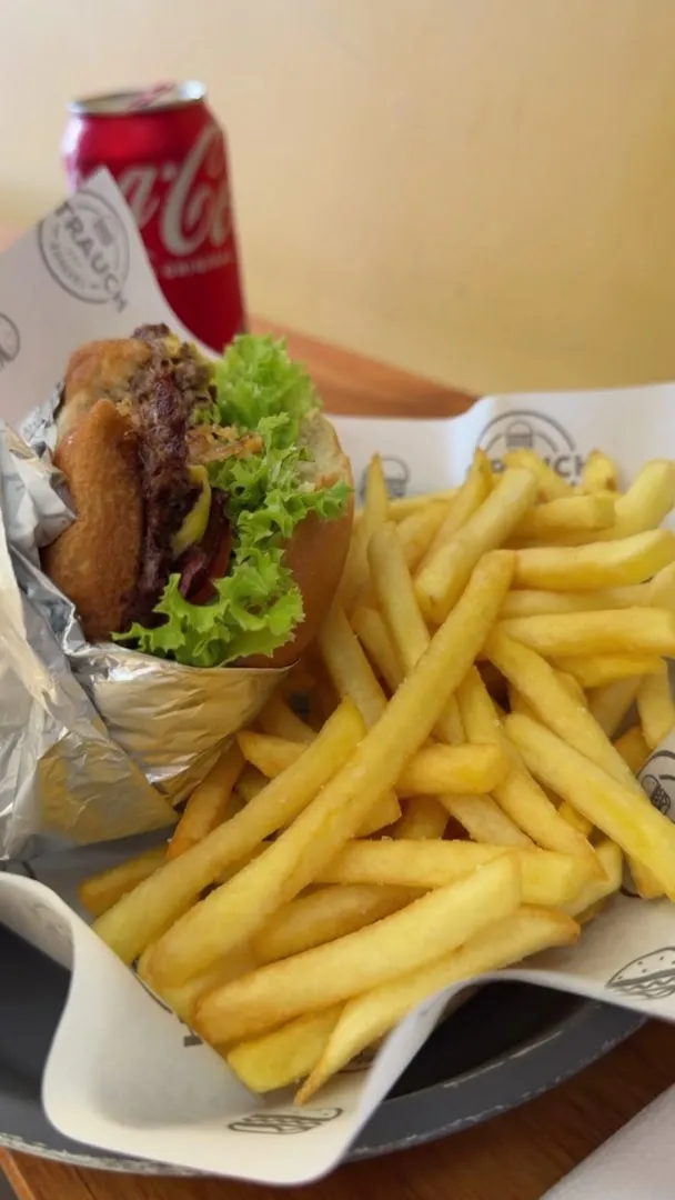 Strauch Burgers