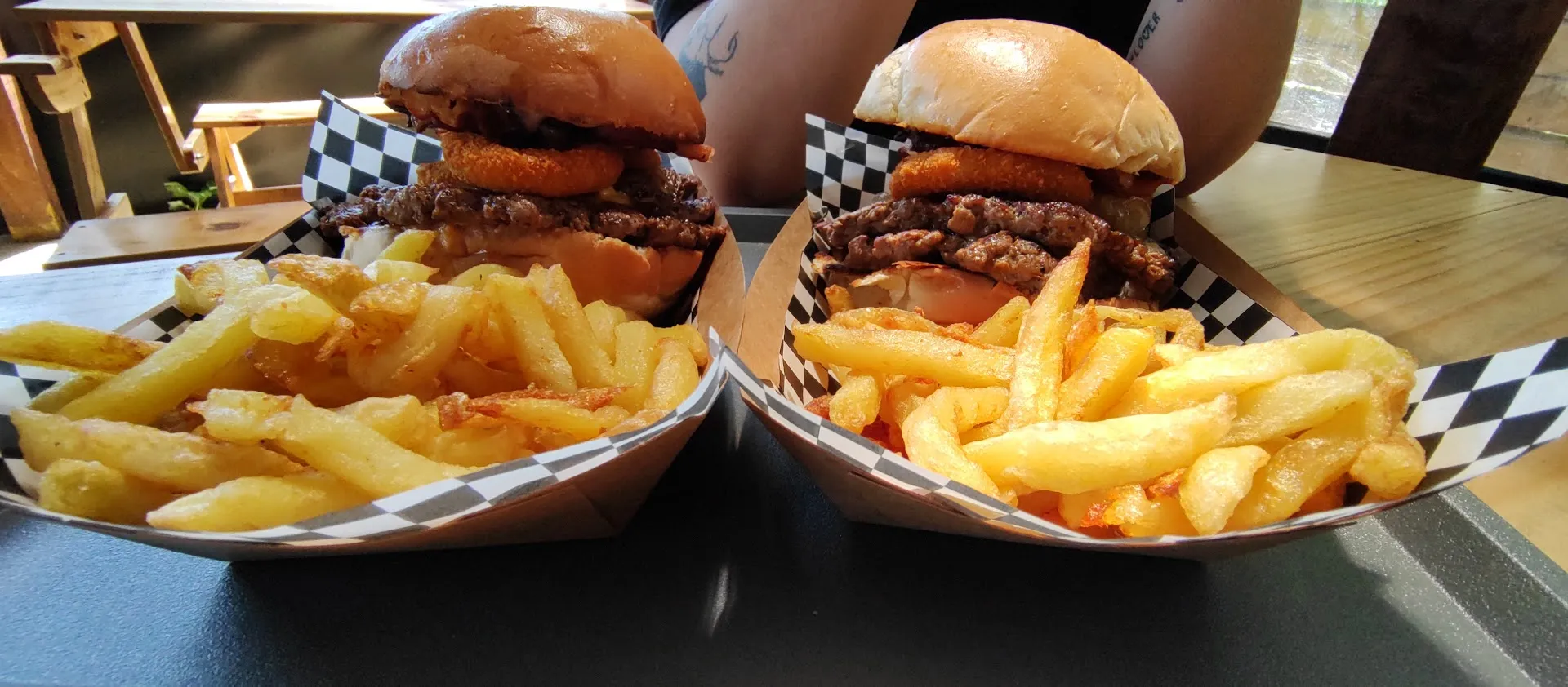 La Meza Burger