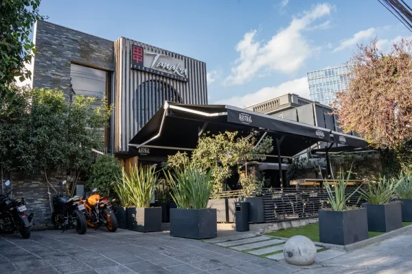 Espacio del restaurante Tanaka en Vitacura