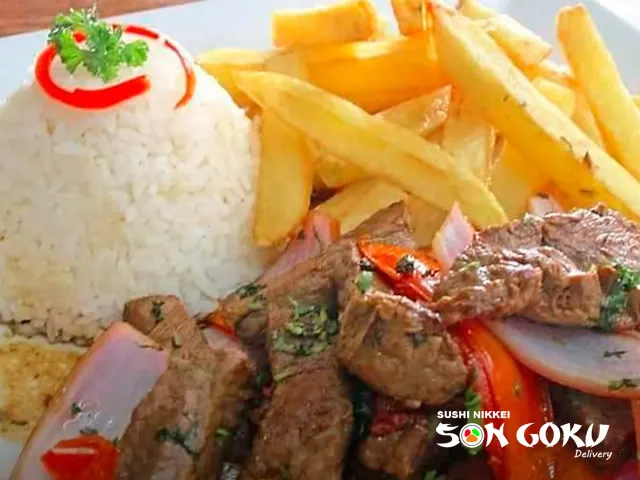 Lomo saltado de Son Goku, plato peruano de su carta nikkei