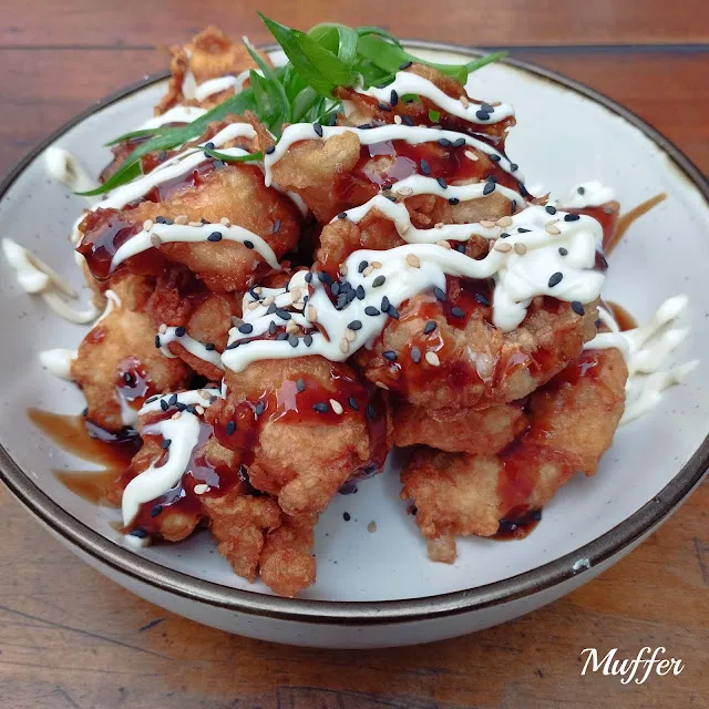 Pollo karaage de Haruko Sushi & Ramen